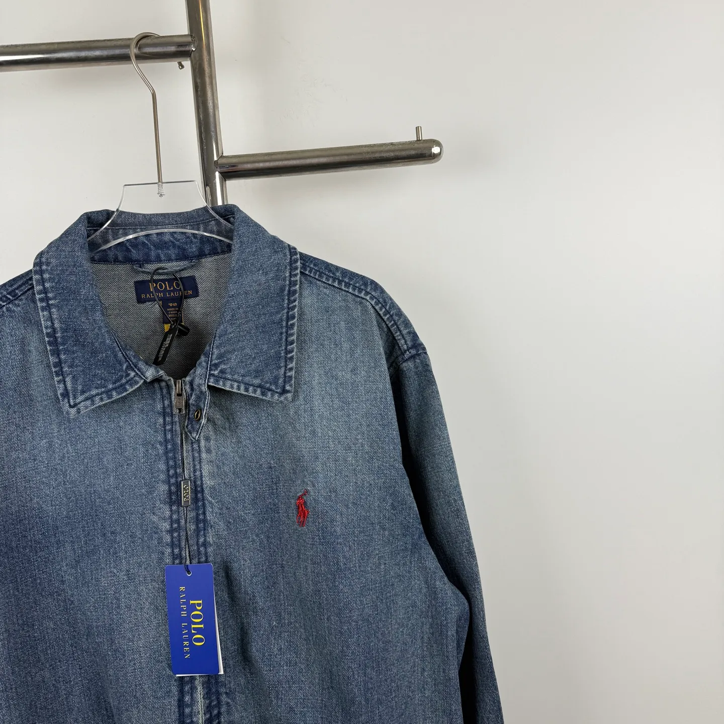 P360 model number K4 Ralph Lauren/Ralph Lauren 25 spring and autumn new Bayport washed denim jackets are the same for men and women. The top replica version is different from the market currency. Imported 10,000-needle embroidery, full of details. Different from the ordinary version in the market, don’t be confused. Re-engraving is not embarrassing, whoever fakes it is embarrassed. The same style can be used by both men and women. Size: S M L XL